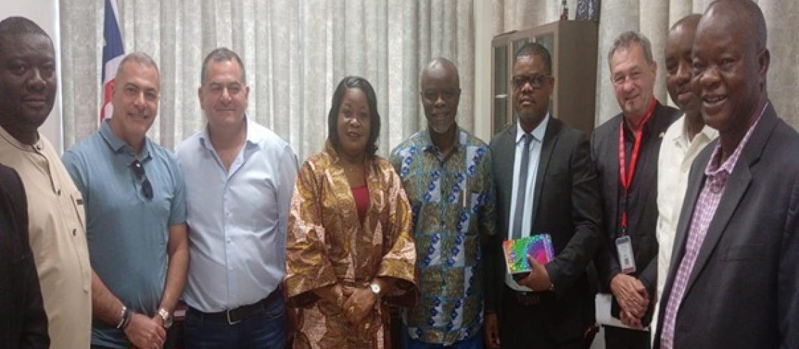 A group photo shortly after the meeting