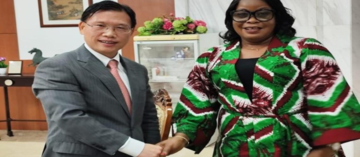 L-R Amb. Yen Chengwu and Minister Dagoseh