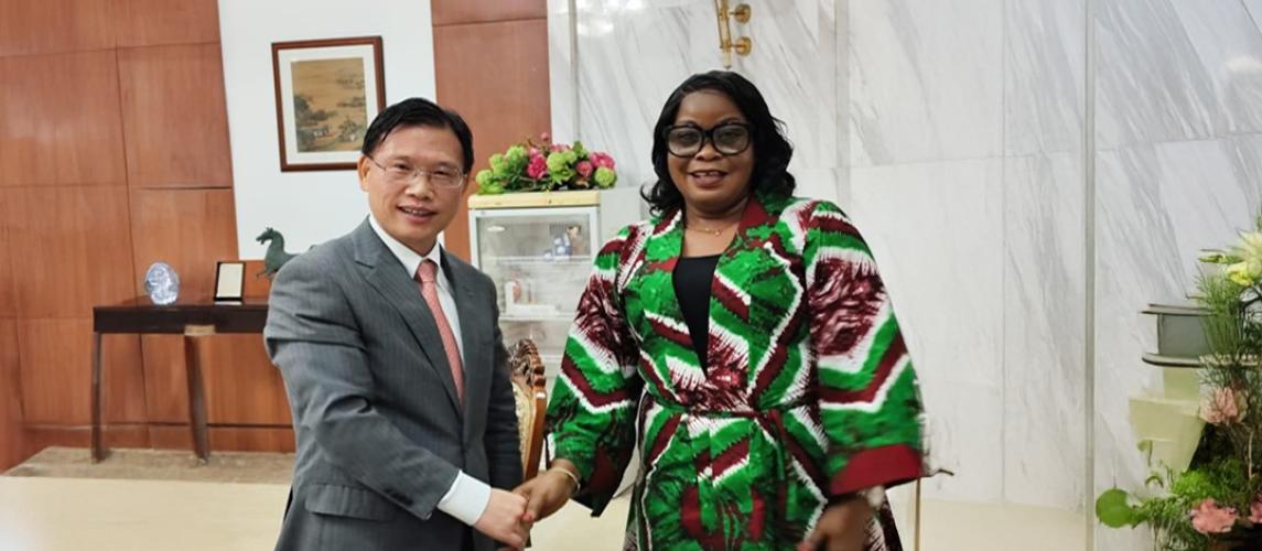 L-R Amb. Yen Chengwu and Minister Dagoseh