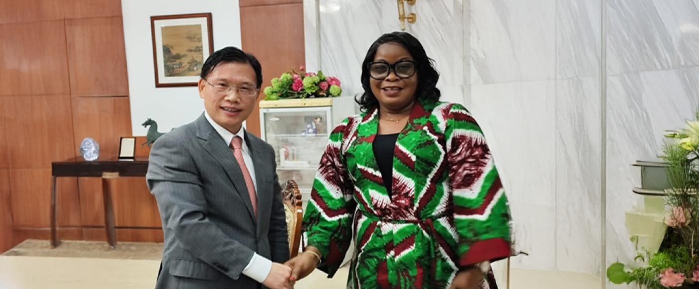 L-R  Amb.  Yen Chengwu and Minister Dagoseh
